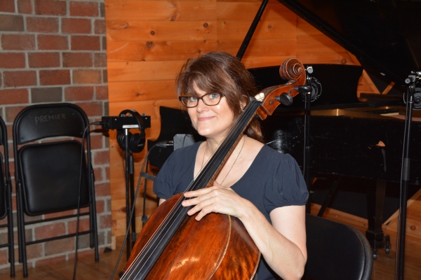 Exclusive Photo Coverage: AMAZING GRACE Cast Gets Ready for the Holidays with Carols For A Cure  Image