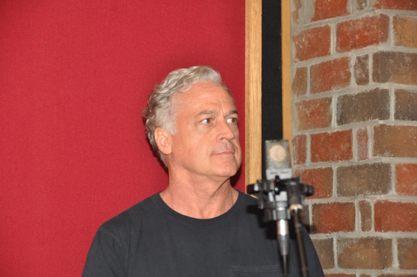 Exclusive Photo Coverage: AMAZING GRACE Cast Gets Ready for the Holidays with Carols For A Cure  Image