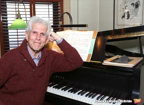 Photo Coverage: Tony Roberts Takes Home New Memoir DO YOU KNOW ME? Image