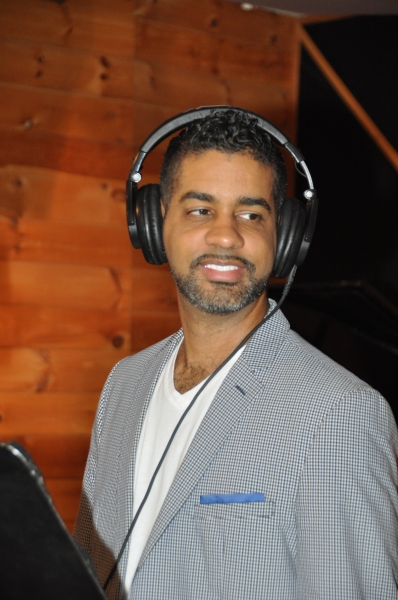 Exclusive Photo Coverage: THE PHANTOM OF THE OPERA Cast Sings a Christmas Classic for Carols For A Cure  Image