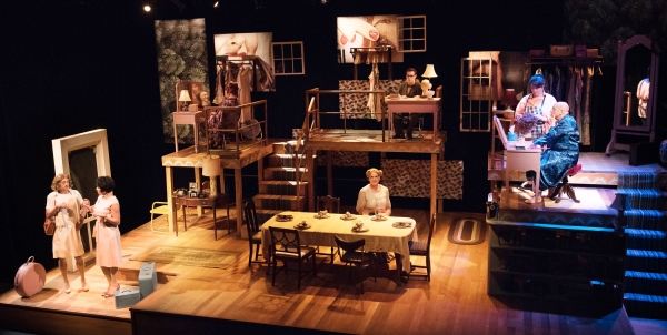 Photo Flash: First Look at SpeakEasy Stage Company's CASA VALENTINA 