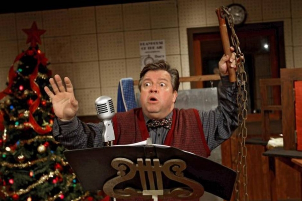 Photo Flash: Sneak Peek at B.J. Cleveland in A CHRISTMAS CAROL: THE RADIO SHOW at Theatre Too Image