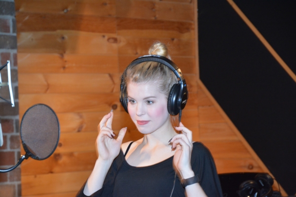 Exclusive Photo Coverage: SOMETHING ROTTEN! Cast Gives Carols For A Cure a Shakespearean Update  Image