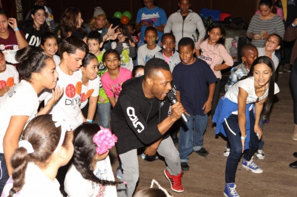 Photo Flash: R.Evolucion Latina's DANCE-A-THON Raises Over $26K with Help from ON YOUR FEET! Image