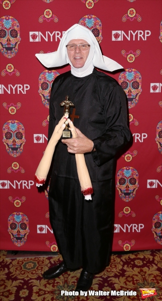 Photo Coverage: Bette Midler Hosts Annual HULAWEEN Image