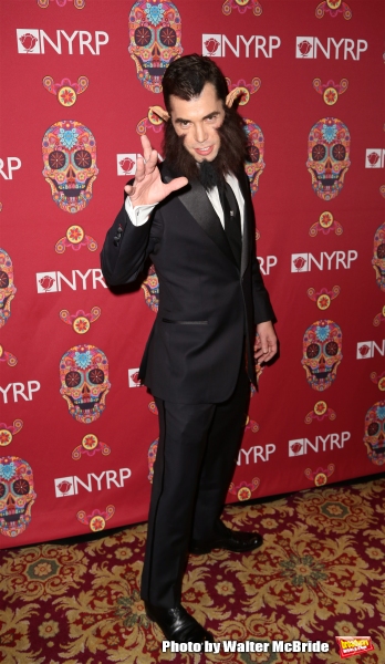 Photo Coverage: Bette Midler Hosts Annual HULAWEEN Image