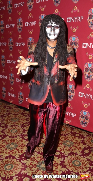 Photo Coverage: Bette Midler Hosts Annual HULAWEEN Image