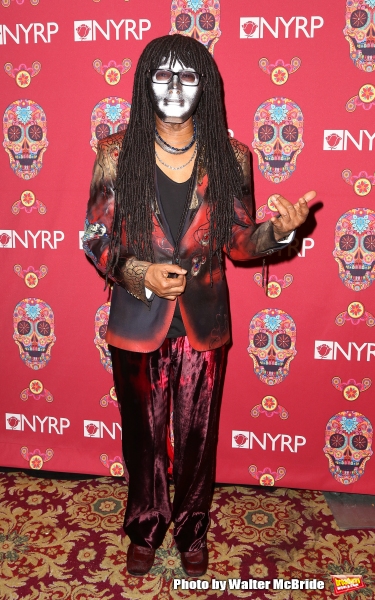 Photo Coverage: Bette Midler Hosts Annual HULAWEEN Image