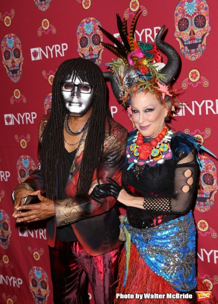 Photo Coverage: Bette Midler Hosts Annual HULAWEEN Image