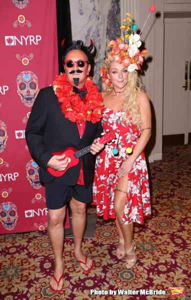 Photo Coverage: Bette Midler Hosts Annual HULAWEEN Image