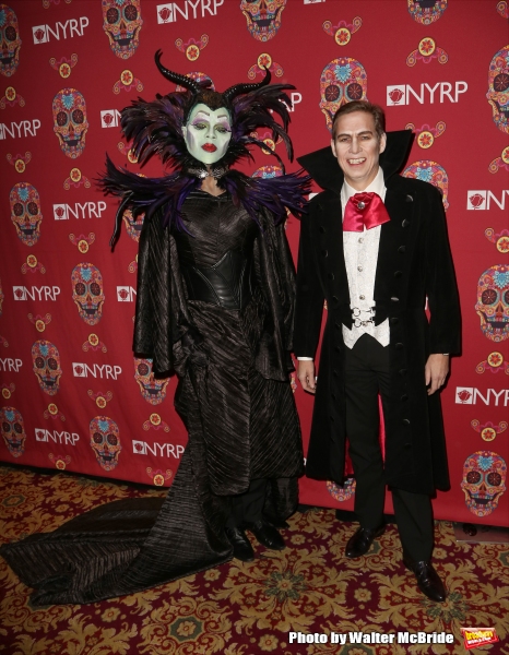 Photo Coverage: Bette Midler Hosts Annual HULAWEEN Image