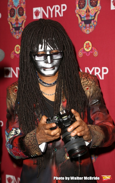 Photo Coverage: Bette Midler Hosts Annual HULAWEEN Image