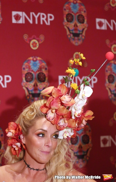 Photo Coverage: Bette Midler Hosts Annual HULAWEEN Image