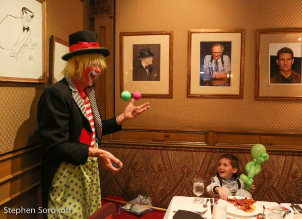 Photo Coverage: The Friars Club Celebrates Halloween Image