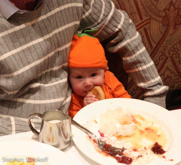 Photo Coverage: The Friars Club Celebrates Halloween Image