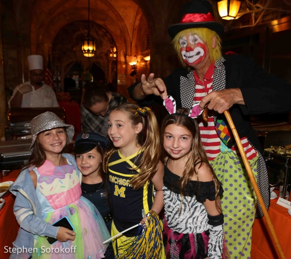 Photo Coverage: The Friars Club Celebrates Halloween Image