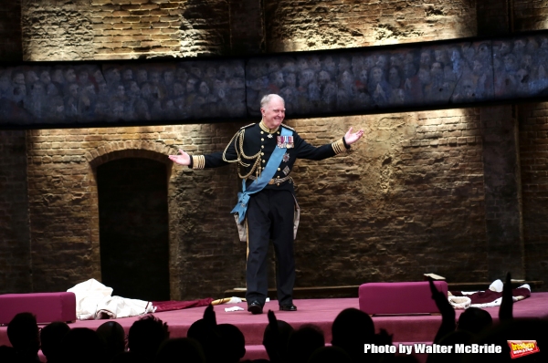 Photo Coverage: The Royals Take a Bow in Opening Night of KING CHARLES III Image