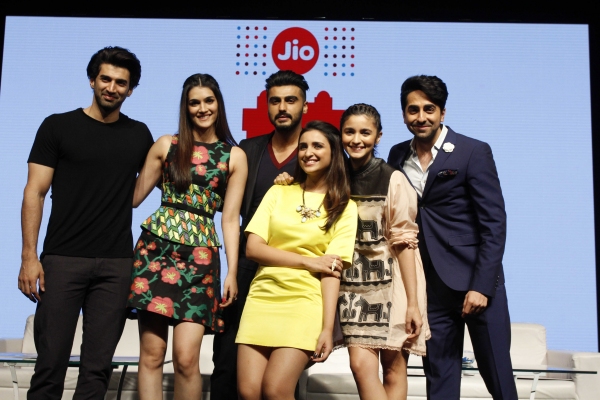 Photo Flash: 17th Mumbai Film Festival Image