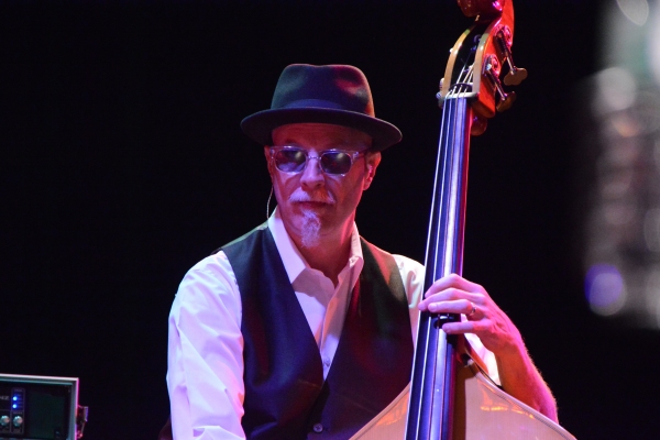 Photo Coverage: The Mavericks Play The Tarrytown Music Hall Image