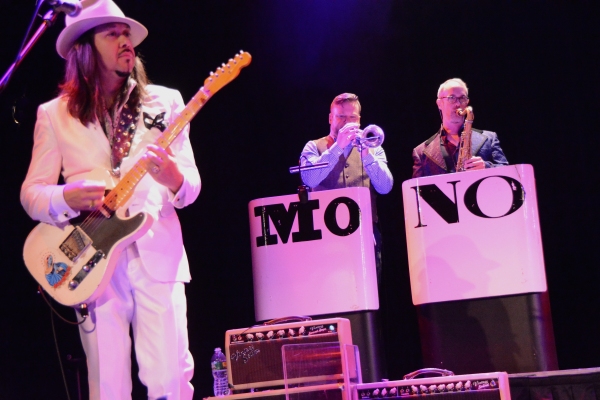 Photo Coverage: The Mavericks Play The Tarrytown Music Hall Image