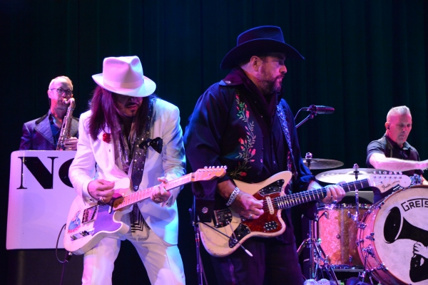 Photo Coverage: The Mavericks Play The Tarrytown Music Hall Image