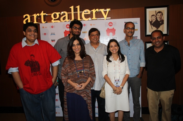 Tanmay Bhatt, Gursimran Khamba, Juhi Chaturvedi, David Dhawan, Anupama Chopra, Rohan  Photo