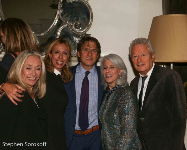 Photo Coverage: John Pizzarelli & Jessica Molaskey Bring MY GENERATION to Cafe Carlyle Image