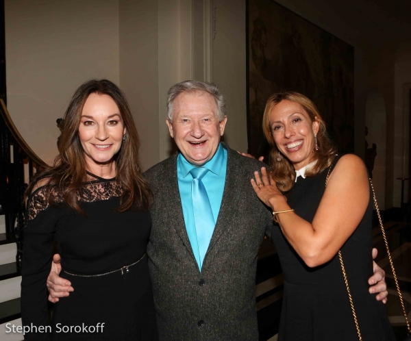 Photo Coverage: John Pizzarelli & Jessica Molaskey Bring MY GENERATION to Cafe Carlyle Image
