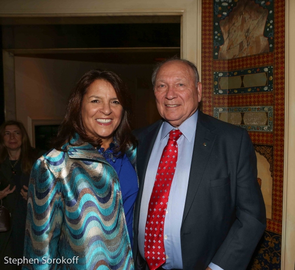 Photo Coverage: John Pizzarelli & Jessica Molaskey Bring MY GENERATION to Cafe Carlyle Image