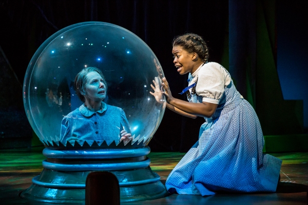 Photo Flash: First Look at THE WIZARD OF OZ at Children's Theatre Company Image