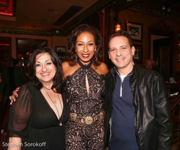 Photo Coverage: Tamara Tunie Brings MASH UP to Feinstein's/54 Below Image
