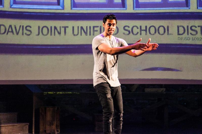 Photo Flash: THE DAILY SHOW's Hasan Minhaj Will Return to the Stage in January with HOMECOMING KING; First Look! 
