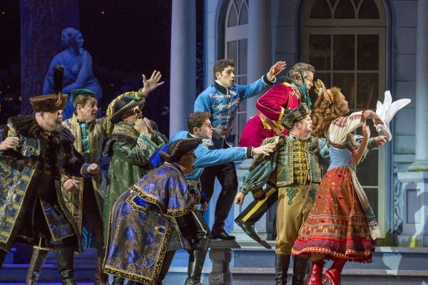 Photo Flash: First Look at Renee Fleming, Heidi Stober & More in Lyric Opera of Chicago's THE MERRY WIDOW Image