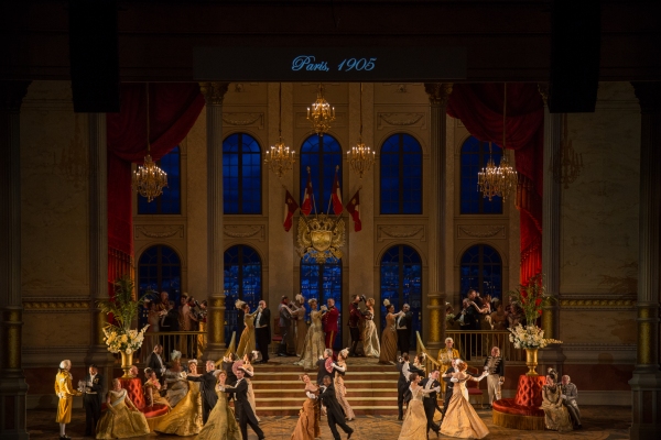 Photo Flash: First Look at Renee Fleming, Heidi Stober & More in Lyric Opera of Chicago's THE MERRY WIDOW Image
