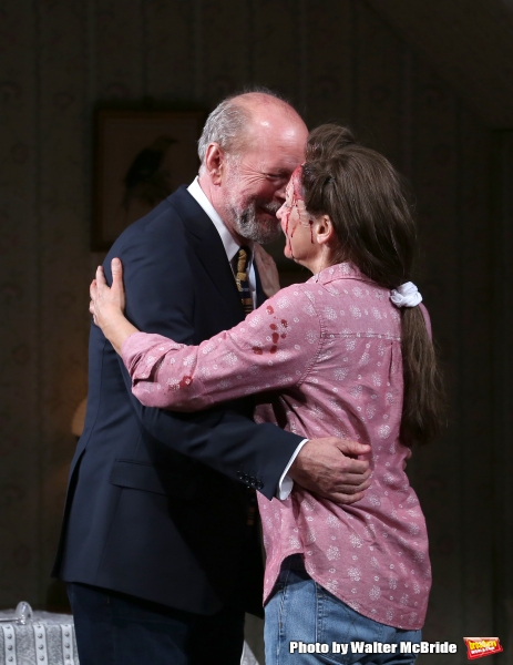 Photo Coverage: MISERY's Bruce Willis and Laurie Metcalf Take Opening Night Bows Photo Coverage: MISERY's Bruce Willis and Laurie Metcalf Take Opening Night Bows Image