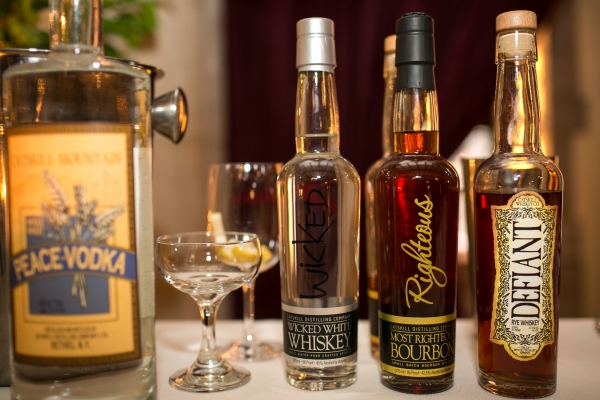 BWW Exclusive Photos: Laura Benanti and Patrick Brown Tie the Knot in Beautiful New York Ceremony  Image