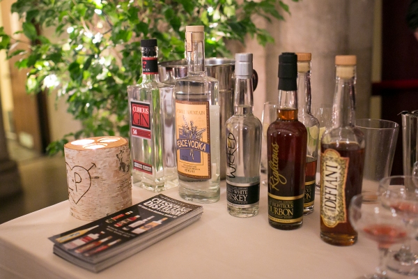 BWW Exclusive Photos: Laura Benanti and Patrick Brown Tie the Knot in Beautiful New York Ceremony  Image