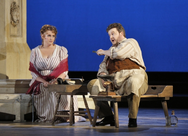 Rachel Willis-Sorensen (Eva) and James Rutherford (Hans Sachs) Photo