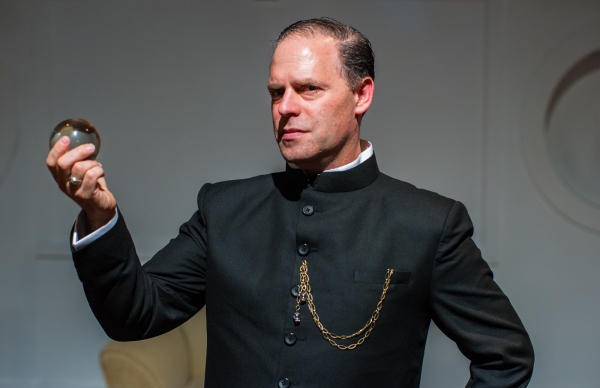 Photo Flash: PALACE OF THE OCCULT Opens in Chicago Image