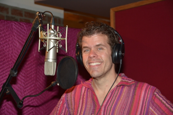Exclusive Photo Coverage: Perez Hilton and James Snyder Sing an ELF Duet for Carols For A Cure!  Image