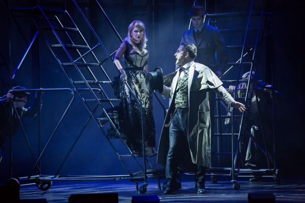 Photo Flash: First Look at SHERLOCK HOLMES in Chicago, Starring David Arquette Image