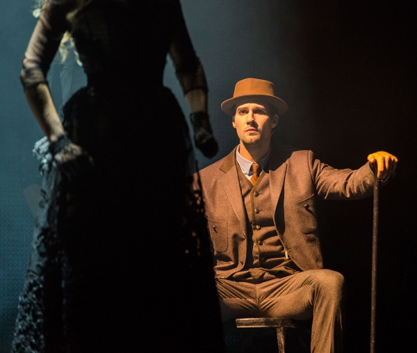 Photo Flash: First Look at SHERLOCK HOLMES in Chicago, Starring David Arquette Image
