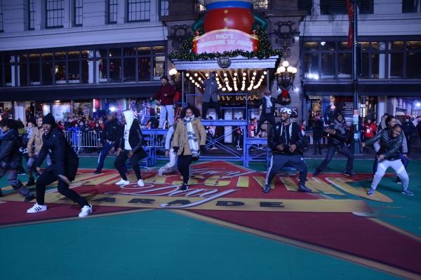 Photo Coverage: Casts of THE WIZ, SOMETHING ROTTEN! & More Rehearse for the Macy's Thanksgiving Day Parade! Image
