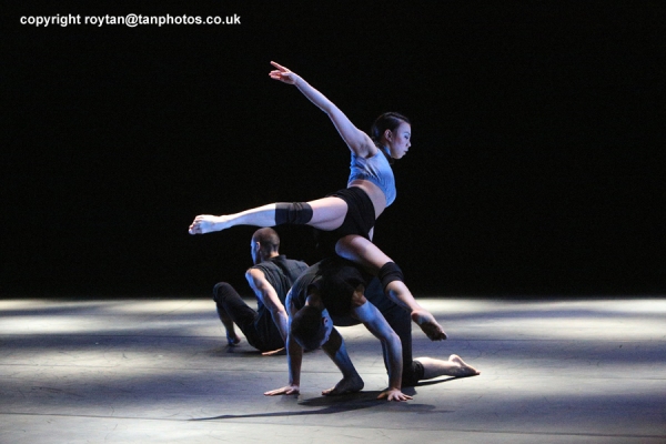Photo Flash Exclusive: First Look at Russell Maliphant Company's CONCEAL | REVEAL Image
