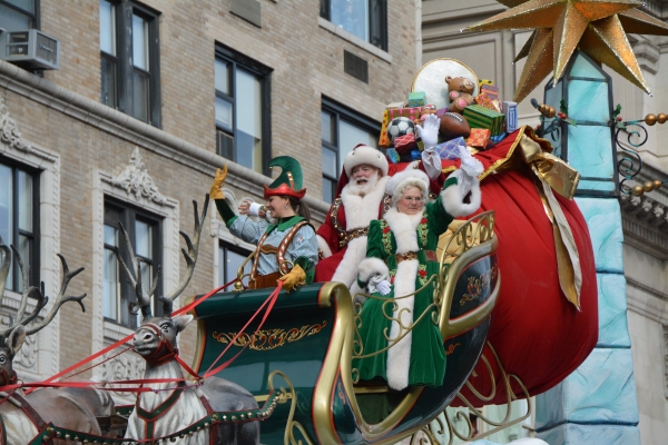 Santa Claus and Mrs. Claus Photo