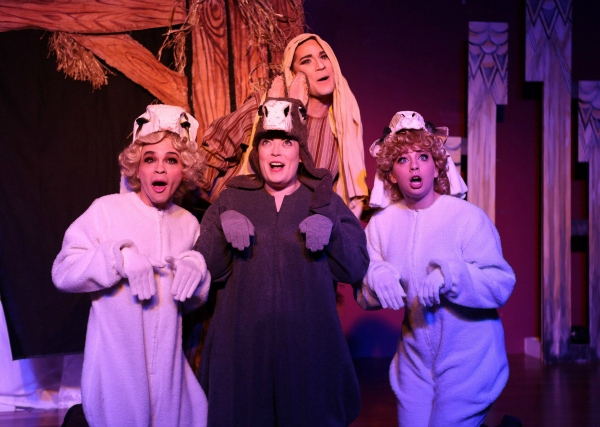 Photo Flash: First Look at Hell in a Handbag's CHRISTMAS DEAREST Image