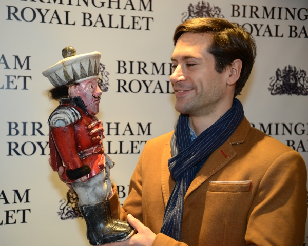 Photo Flash: Original Company of Birmingham Royal Ballet's THE NUTCRACKER Reunites for 25th Anniversary Image