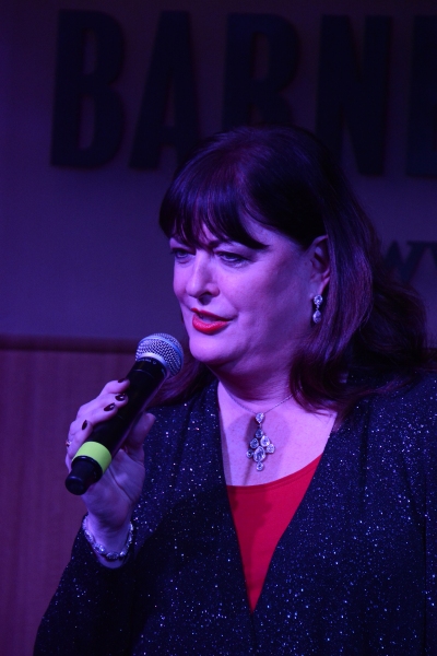 Photo Coverage: Ann Hampton Callaway Previews THE HOPE OF CHRISTMAS Album at Barnes and Noble Image