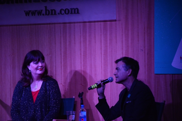 Photo Coverage: Ann Hampton Callaway Previews THE HOPE OF CHRISTMAS Album at Barnes and Noble Image