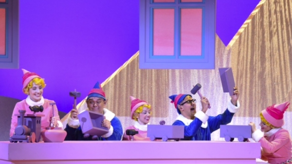 Photo Flash: Sneak Peek at 'RUDOLPH THE RED-NOSED REINDEER' at the Majestic Theatre Image